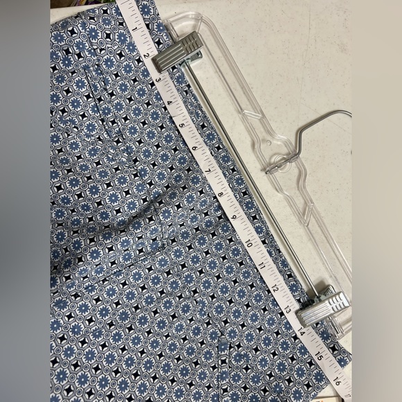 NWT Jag Short 12 Black, Blue & White Print - Picture 10 of 12